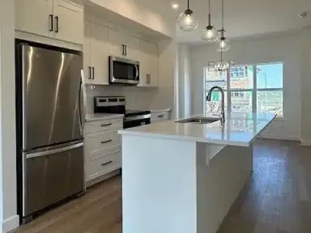 Townhouse for rent in Alberta