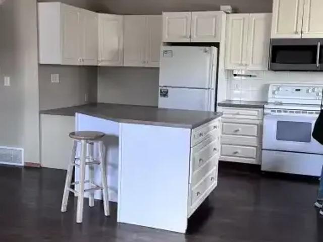 Townhouse for rent in Alberta