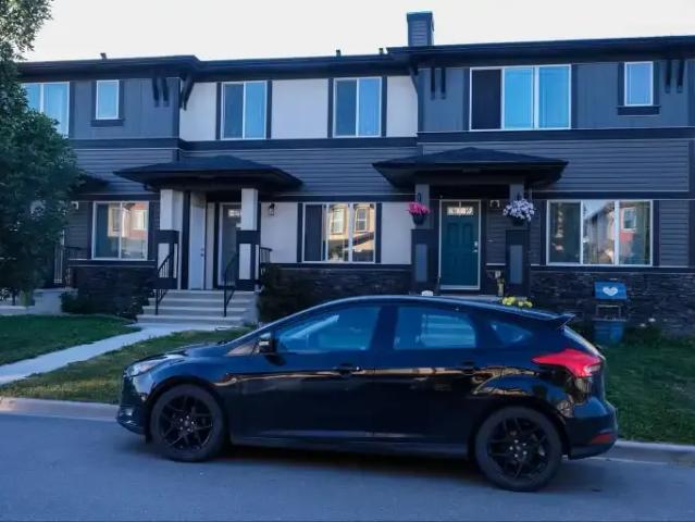 Townhouse for rent in Heartland, Town of Cochrane