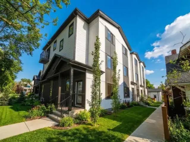 Townhouse for rent in Wedgewood, Alberta