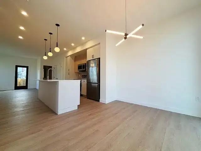 Townhouse for rent in Wedgewood, Alberta