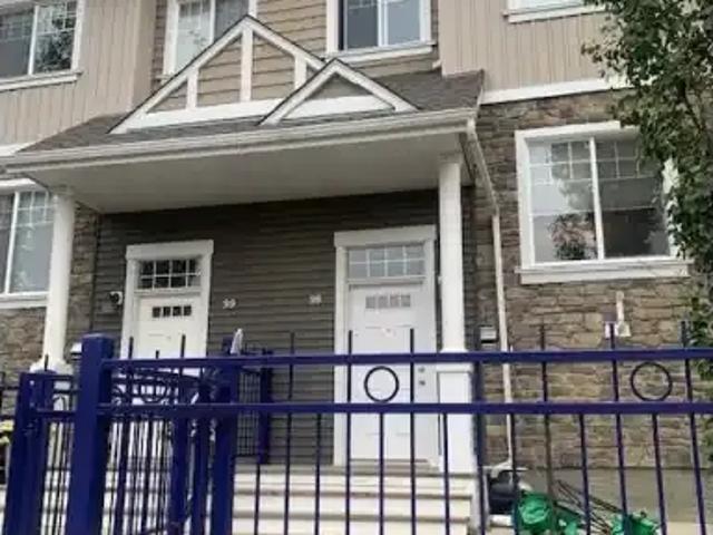 Townhouse for rent in Wedgewood, Alberta