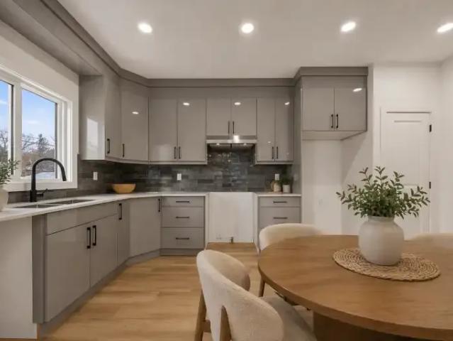 Townhouse for rent in Wedgewood, Alberta