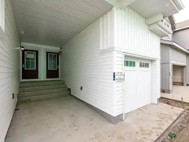 Townhouse for rent in Wedgewood, Alberta