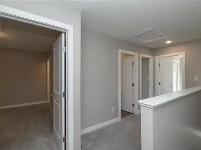 Townhouse for rent in Wedgewood, Alberta