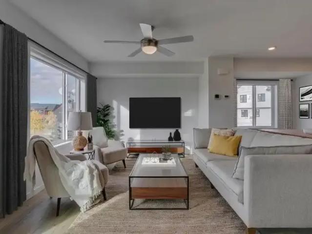 Townhouse for rent in Wedgewood, Alberta