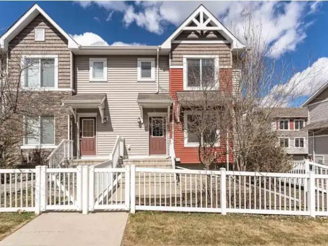 Townhouse for rent in Wedgewood, Alberta