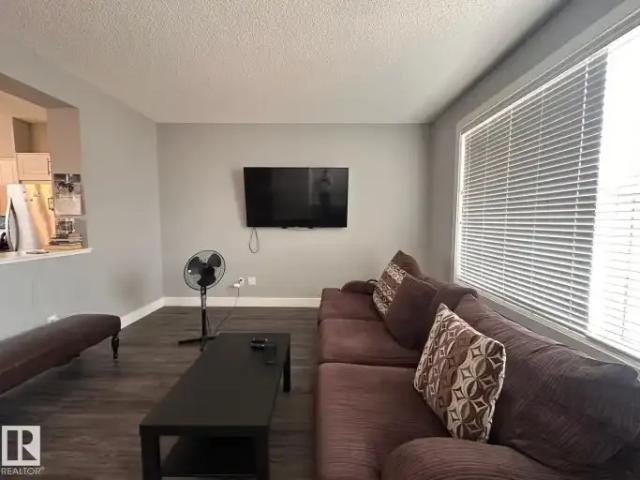 Townhouse for rent in Wedgewood, Alberta