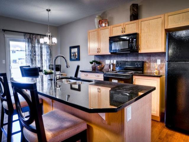 Townhouse for rent in Wedgewood, Alberta
