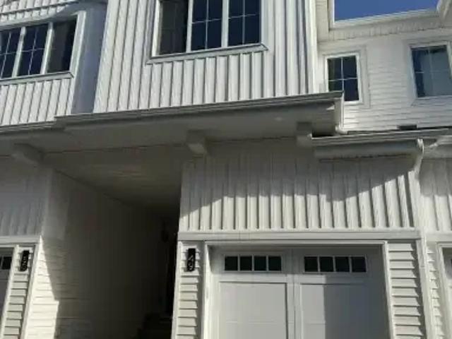 Townhouse for rent in Wedgewood, Alberta