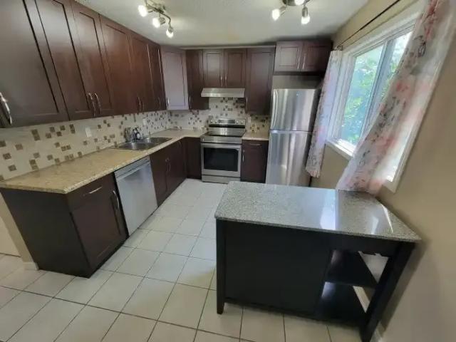 Townhouse for rent in Wedgewood, Alberta