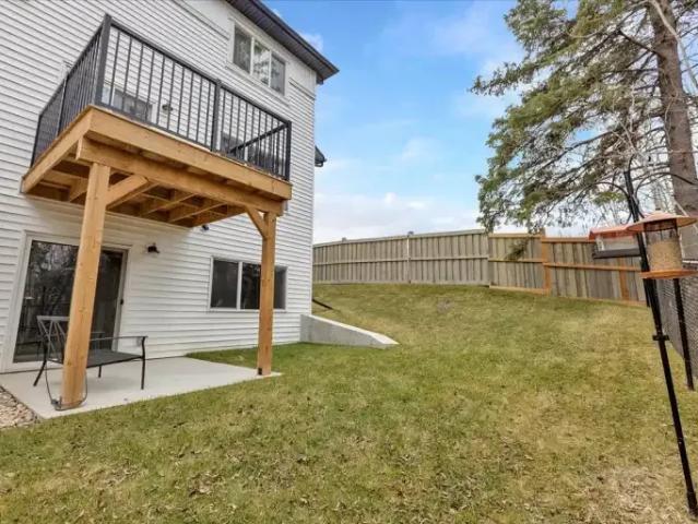 Townhouse for rent in Wedgewood, Alberta