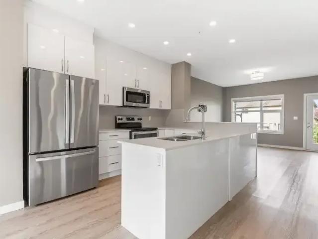Townhouse for rent in Wedgewood, Alberta