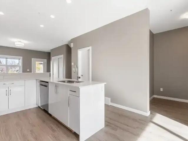 Townhouse for rent in Wedgewood, Alberta