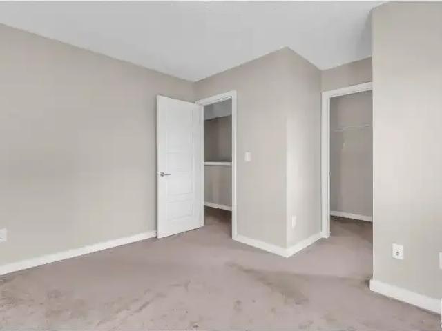 Townhouse for rent in Wedgewood, Alberta