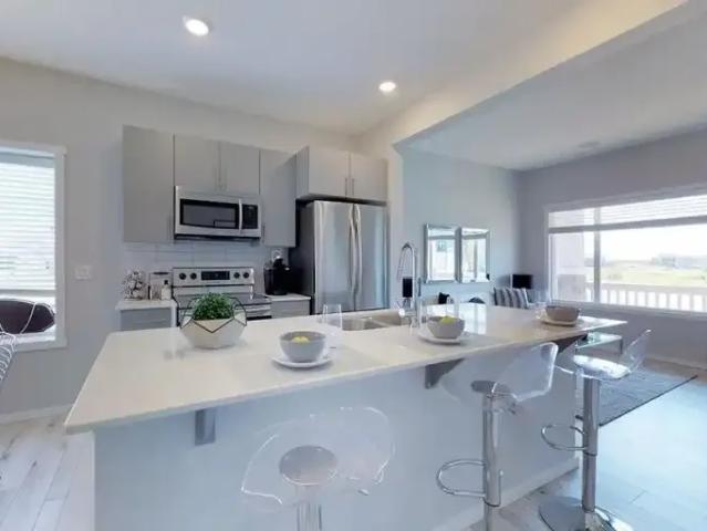 Townhouse for rent in Wedgewood, Alberta