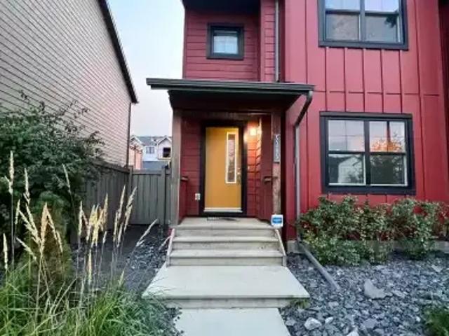 Townhouse for rent in Wedgewood, Alberta