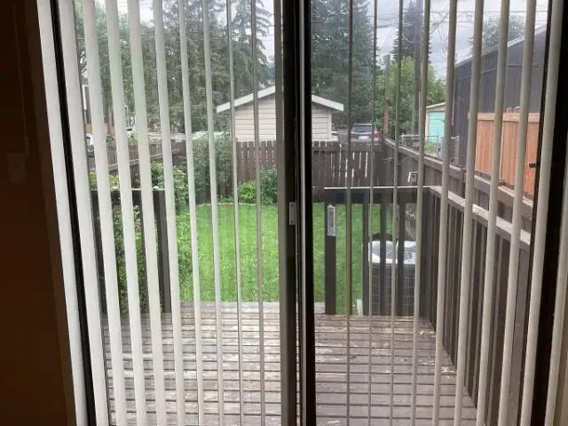 Townhouse for rent in Wedgewood, Alberta