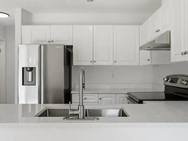 Townhouse for rent in Wedgewood, Alberta