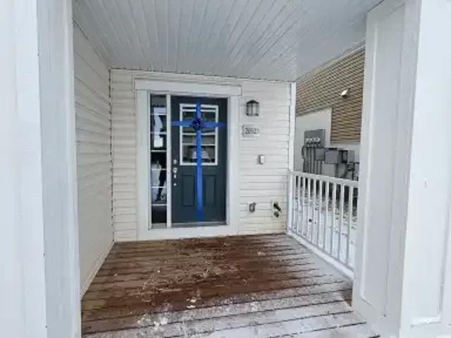 Townhouse for rent in Wedgewood, Alberta