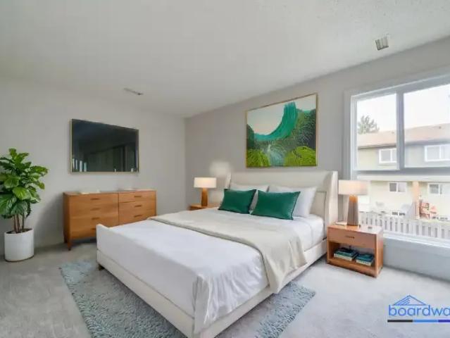 Townhouse for rent in Wedgewood, Alberta