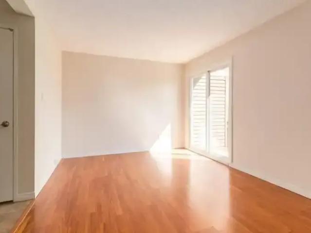 Townhouse for rent in Wedgewood, Alberta