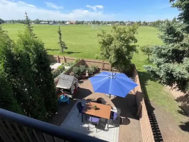 Townhouse for rent in Wedgewood, Alberta