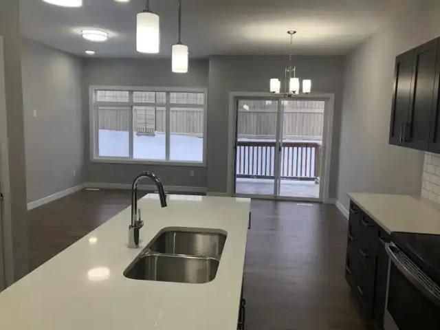 Townhouse for rent in Wedgewood, Alberta