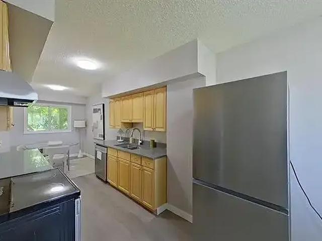 Townhouse for rent in Wedgewood, Alberta