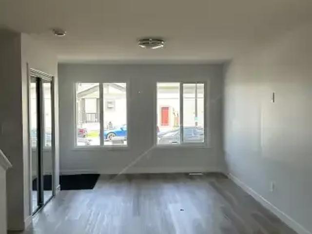 Townhouse for rent in Wedgewood, Alberta