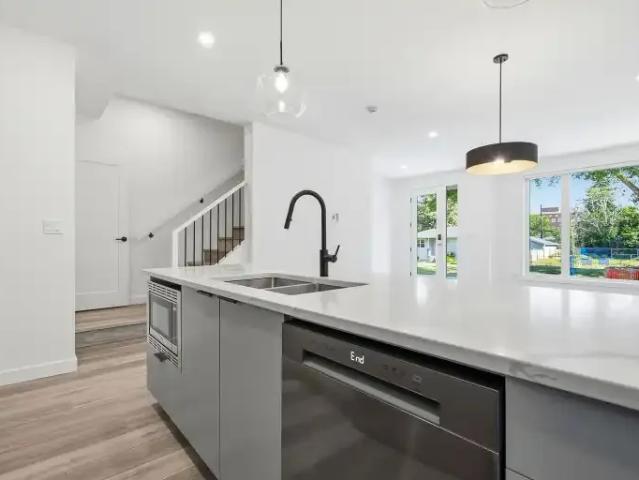 Townhouse for rent in Wedgewood, Alberta