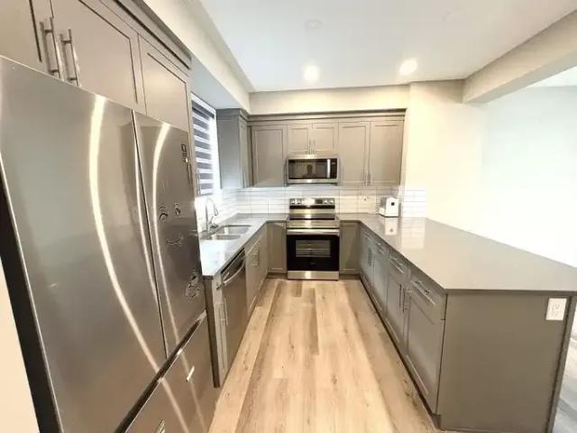 Townhouse for rent in Wedgewood, Alberta