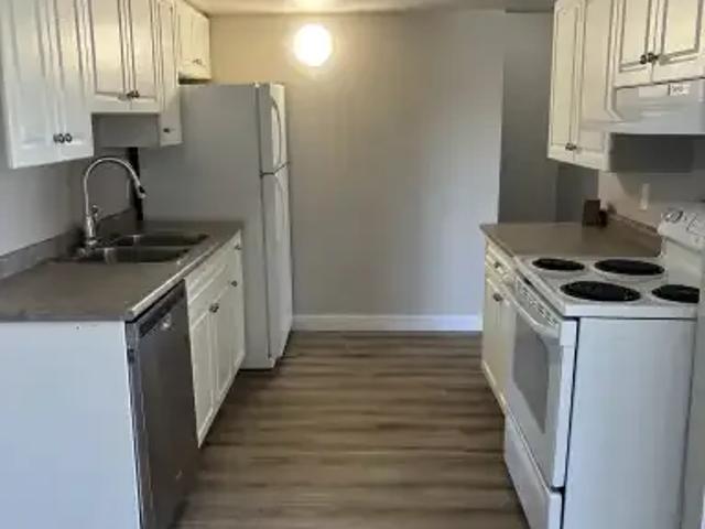 Townhouse for rent in Wedgewood, Alberta