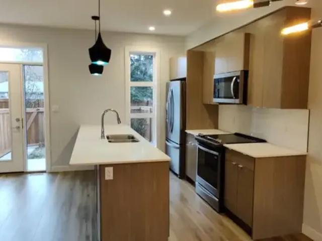 Townhouse for rent in Wedgewood, Alberta