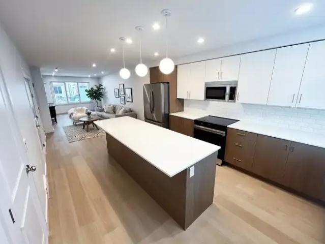 Townhouse for rent in Wedgewood, Alberta