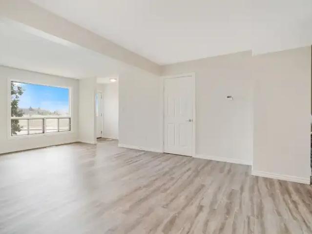 Townhouse for rent in Wedgewood, Alberta