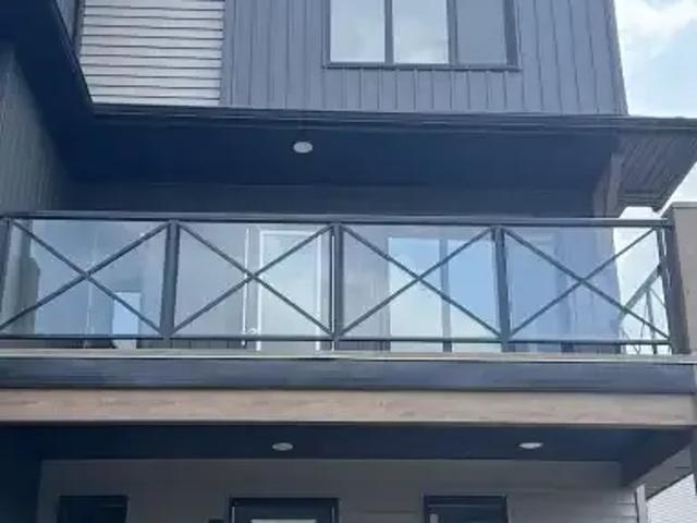Townhouse for rent in Wedgewood, Alberta