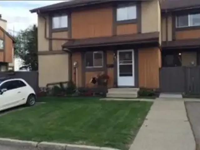 Townhouse for rent in Wedgewood, Alberta