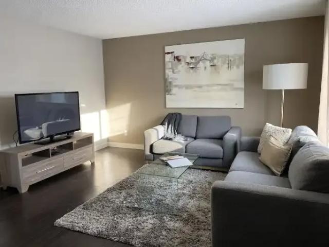Townhouse for rent in Wedgewood, Alberta