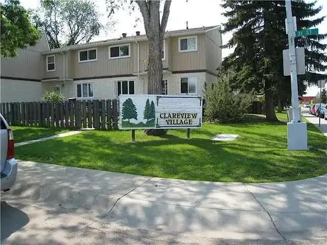 Townhouse for rent in Wedgewood, Alberta