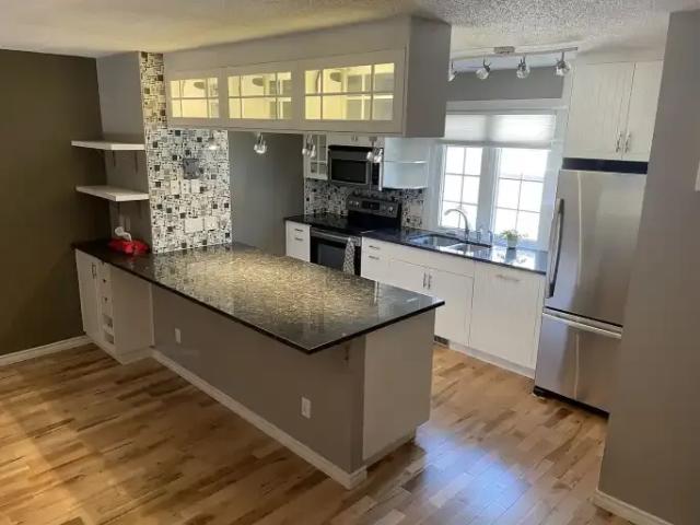 Townhouse for rent in Wedgewood, Alberta