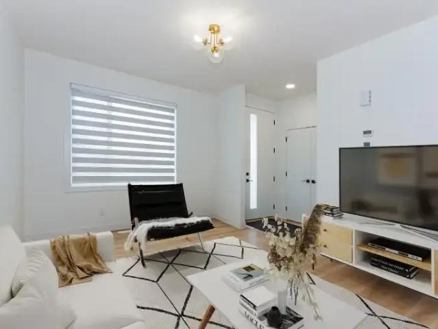 Townhouse for rent in Wedgewood, Alberta