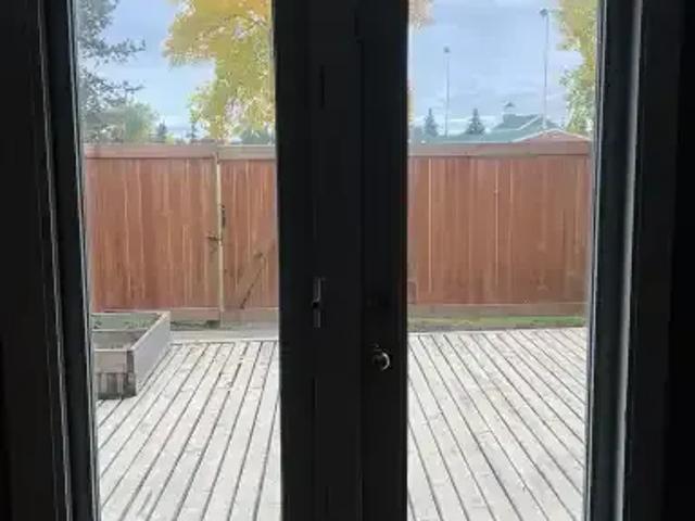 Townhouse for rent in Wedgewood, Alberta