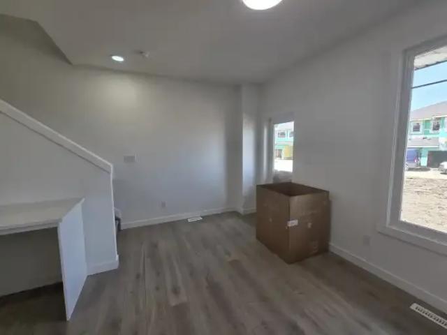Townhouse for rent in Wedgewood, Alberta