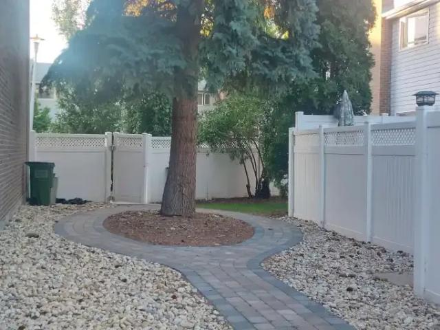 Townhouse for rent in Wedgewood, Alberta