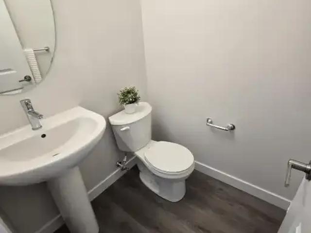 Townhouse for rent in Wedgewood, Alberta