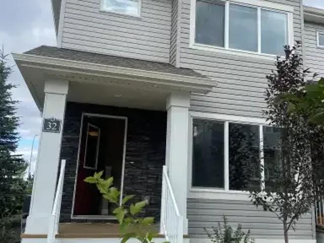 Townhouse for rent in Wedgewood, Alberta