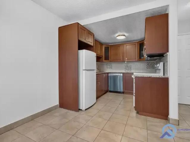 Townhouse for rent in Wedgewood, Alberta