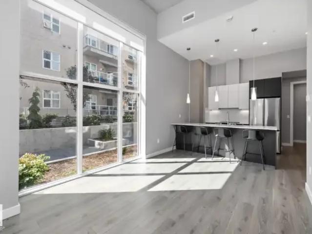 Townhouse for rent in Wedgewood, Alberta