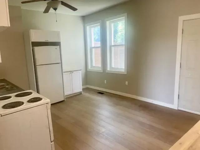 Townhouse for rent in Wanup, Ontario